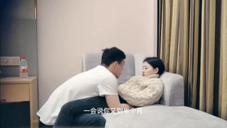 Make a girl cum by rubbing her clit while fingering her