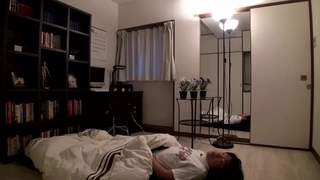 年轻夫妇在高清视频中享受混乱的面部抛射